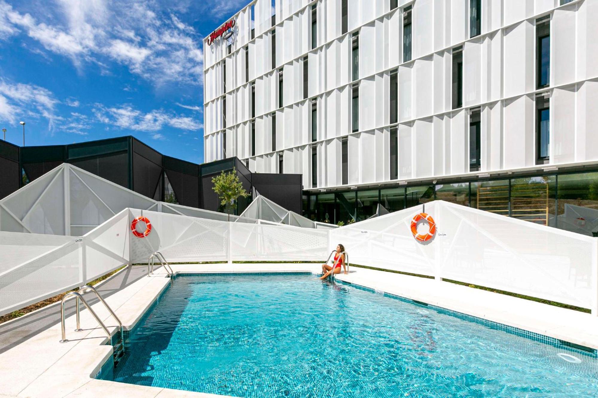 Hampton By Hilton Alcobendas Madrid Exterior foto